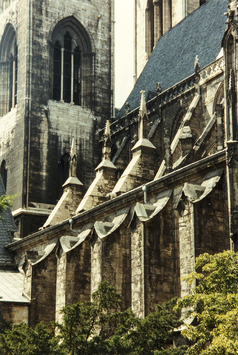 Vorschaubild Halberstadt, Dom, Strebepfeiler Südseite (Foto von 1990)